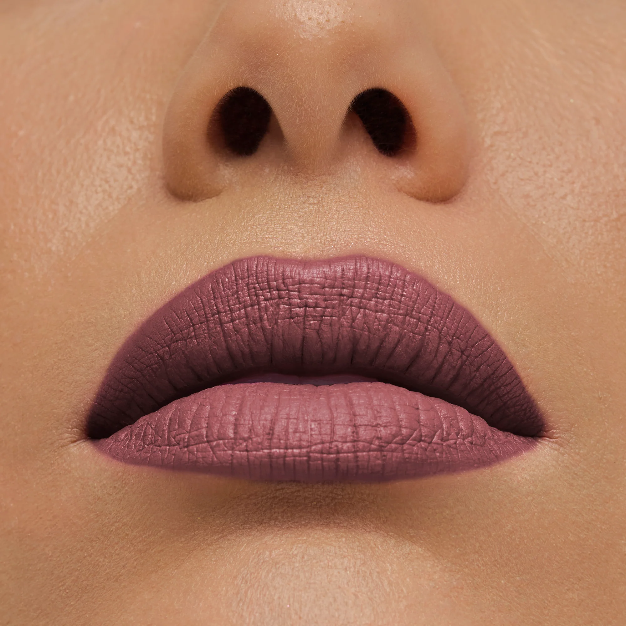 Everlasting Hyperlight Transfer-Proof Liquid Lipstick - Image 3